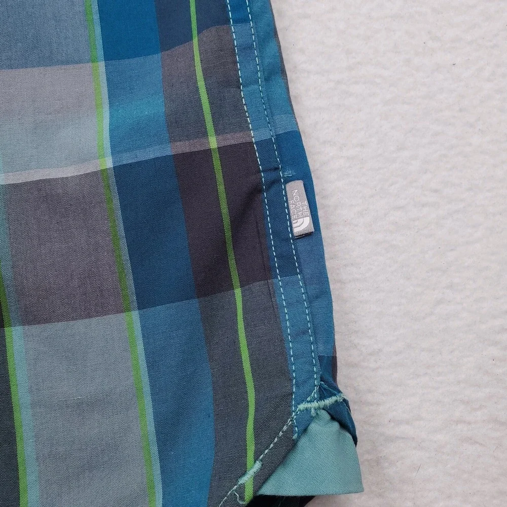 North Face Shirt Mens Large Blue Gray Plaid Button Up Outdoor Athleisure